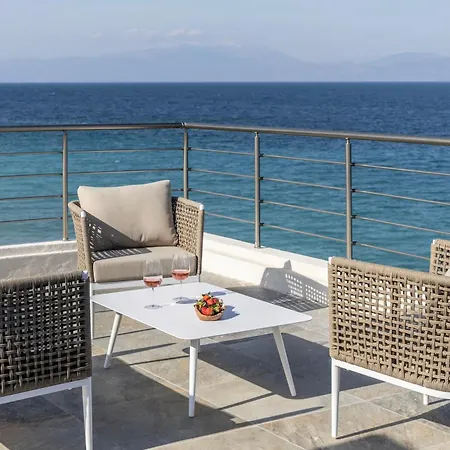 Apartmán Cavo Dio 2 - Beachfront Bliss - Cozy Pool Sunsets