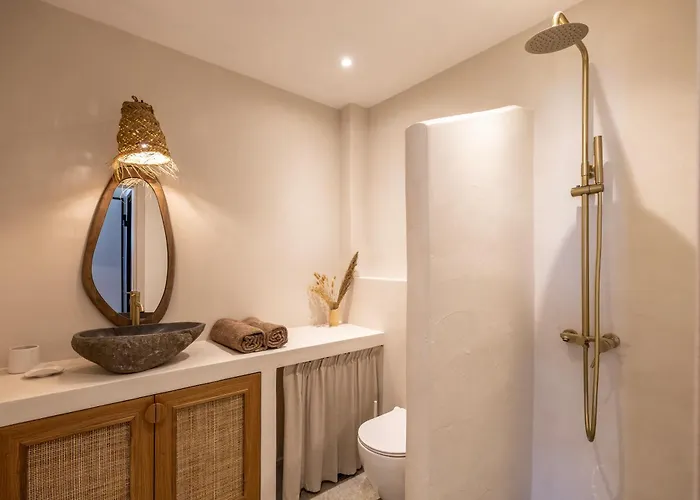 Lägenhet Cavo Dio 2 - Beachfront Bliss - Cozy Pool Sunsets Dhiminio