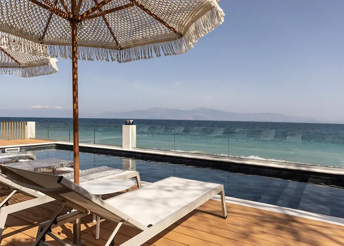 Cavo Dio 2 - Beachfront Bliss - Cozy Pool Sunsets Lägenhet